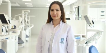 Gebelikte Diş Eti Büyümesini Hafife Almayın