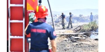 İzmir İtfaiyesi 2025 bilançosu: Yangınların yüzde 43’ü sigara ve kibritten