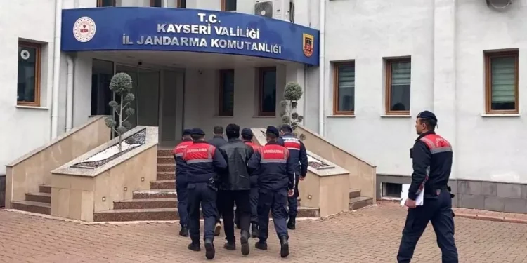 Jandarmadan DEAŞ operasyonu: 2 gözaltı