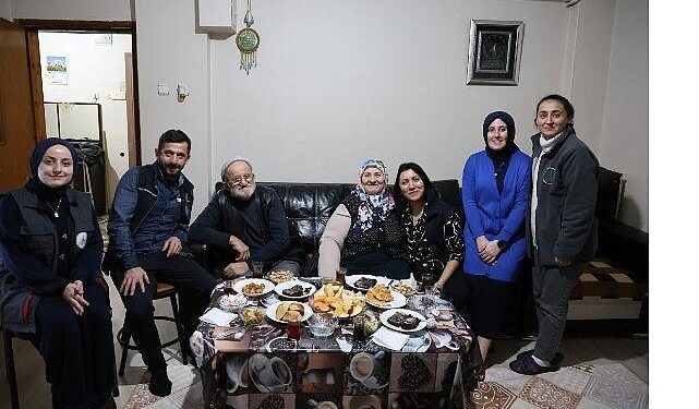 Kartepe’de Yalnızlıklar Paylaşılıyor