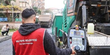 Maltepe’de Asfalt Seferberliği Sürüyor