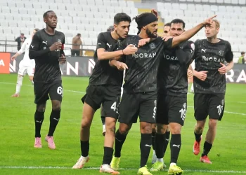 Manisa FK 3’te 3 peşinde