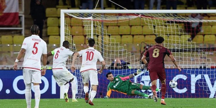 Monaco panteri Uğurcan penaltıda geçit vermedi