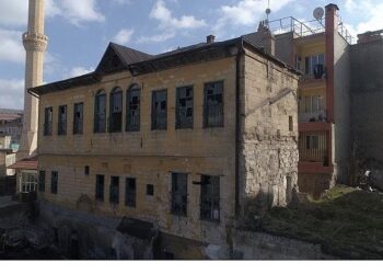 Nevşehir’in Mimari Hafızasına Saygı: Atabey Konağı, Halkla Buluşmaya Hazırlanıyor