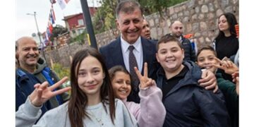 Park tamam sırada iki spor sahası var