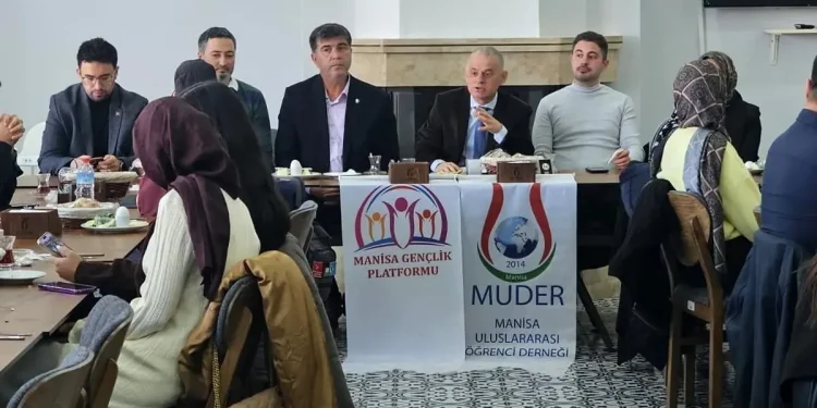 Prof. Dr. Hüseyin Aktaş geleceğin liderleriyle buluştu