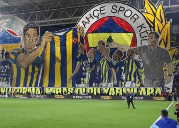 Rakamı duyanlar inanamıyor! İşte derbideki dev koreografinin maliyeti