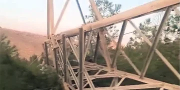 Şanlıurfa’da direk hırsızları bölgeyi elektriksiz bıraktı