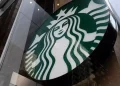 Starbucks Küresel Ölçekte Yüzlerce Mağazayı Kapatıyor