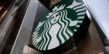 Starbucks Küresel Ölçekte Yüzlerce Mağazayı Kapatıyor