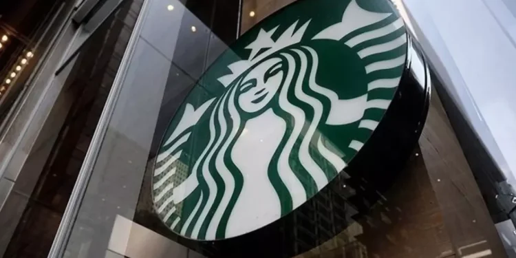 Starbucks Küresel Ölçekte Yüzlerce Mağazayı Kapatıyor
