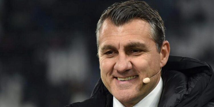 Vieri’nin favorisi Napoli! Pio Esposito karşılaştırmasına da karşı çıktı