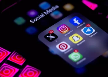 15 yaş altına internet düzenlemesi geliyor! Bakan Göktaş tarih verdi