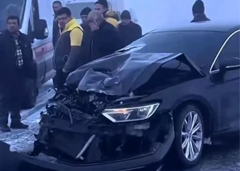 Ağrı’da sis kazaya neden oldu