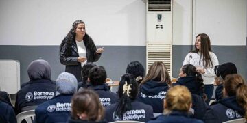 Belediye personeline rahim ağzı kanserine karşı bilgilendirme çalışması