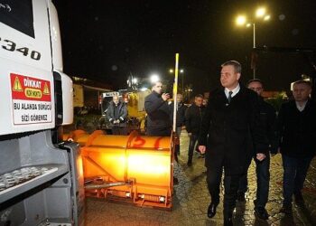 Beylikdüzü’nde Kar Mesaisi 7/24 Sürüyor