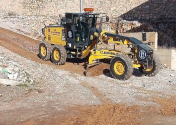 Didim Belediyesi kent genelindeki yoğun çalışmalarını Akbük’de de sürdürüyor