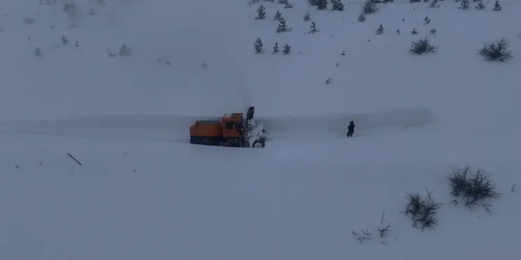 Elazığ’da 113 köy yolu kardan kapandı