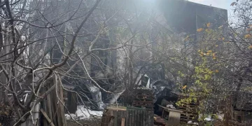 Esenyurt’ta korkutan depo yangını: Dumanlar metrelerce yükseldi