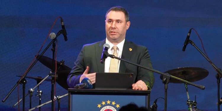 Fenerbahçe eski yöneticisi Barış Göktürk’ten istikrar vurgusu: ‘Başarı kalıcı olmaz’