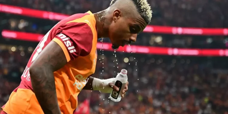 Galatasaray’a Lemina’dan kötü haber
