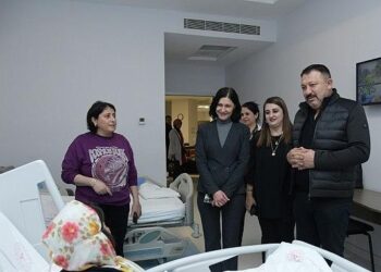 Hastanede Yeni Yıl Ziyareti