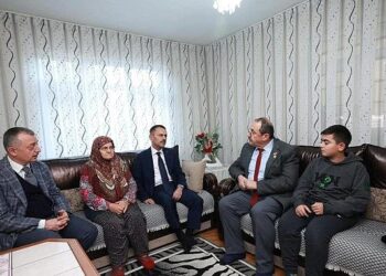 İlk ziyaret şehit ailelerine yapıldı