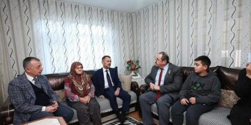 İlk ziyaret şehit ailelerine yapıldı