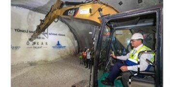 İzmir’in projeleri için 21 milyar liranın üzerinde yatırım yapıldı