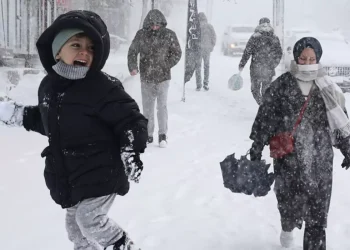 Kuvvetli kar yağışı geliyor! Meteoroloji uzmanından İstanbul Valisi’ne tatil çağrısı