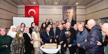 Osmangazi Belediyesi Alzheimer Gündüz Bakım Evi 3. Yılını Kutladı