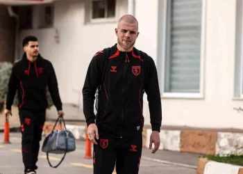 Samsunspor, Kasımpaşa maçı için İstanbul’a gitti