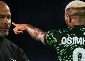 ‘Teknik direktör Osimhen’den korkuyor’ Nijerya’da Eric Chelle’ye olay tepki: Oynamasına gerek yoktu