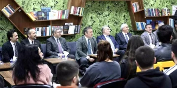 Vali Sözer, Bozüyük MYO öğrencileriyle buluştu