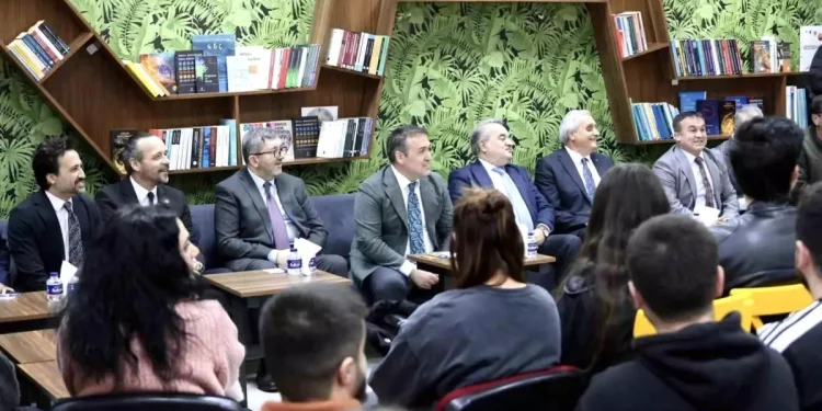 Vali Sözer, Bozüyük MYO öğrencileriyle buluştu