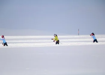 Hakkari’de Dondurucu Soğukta Kayak Antrenmanları