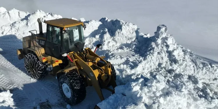 Ağrı’da 41 Köy Yolu Kapandı