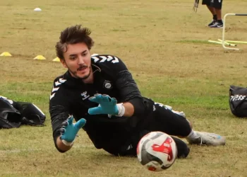 Altay’da kaleci Ozan ayrıldı