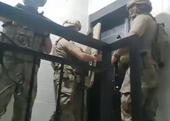 İzmir’de DEAŞ’a Operasyon: 8 Gözaltı