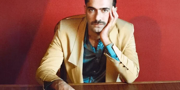 Mert Demir konser gelirini eğitime bağışladı