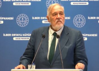 Prof. Dr. İlber Ortaylı hayatını kaybetti