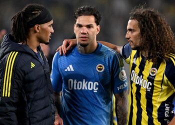Fenerbahçe’de şok kriz: Kadro tamamen değişebilir