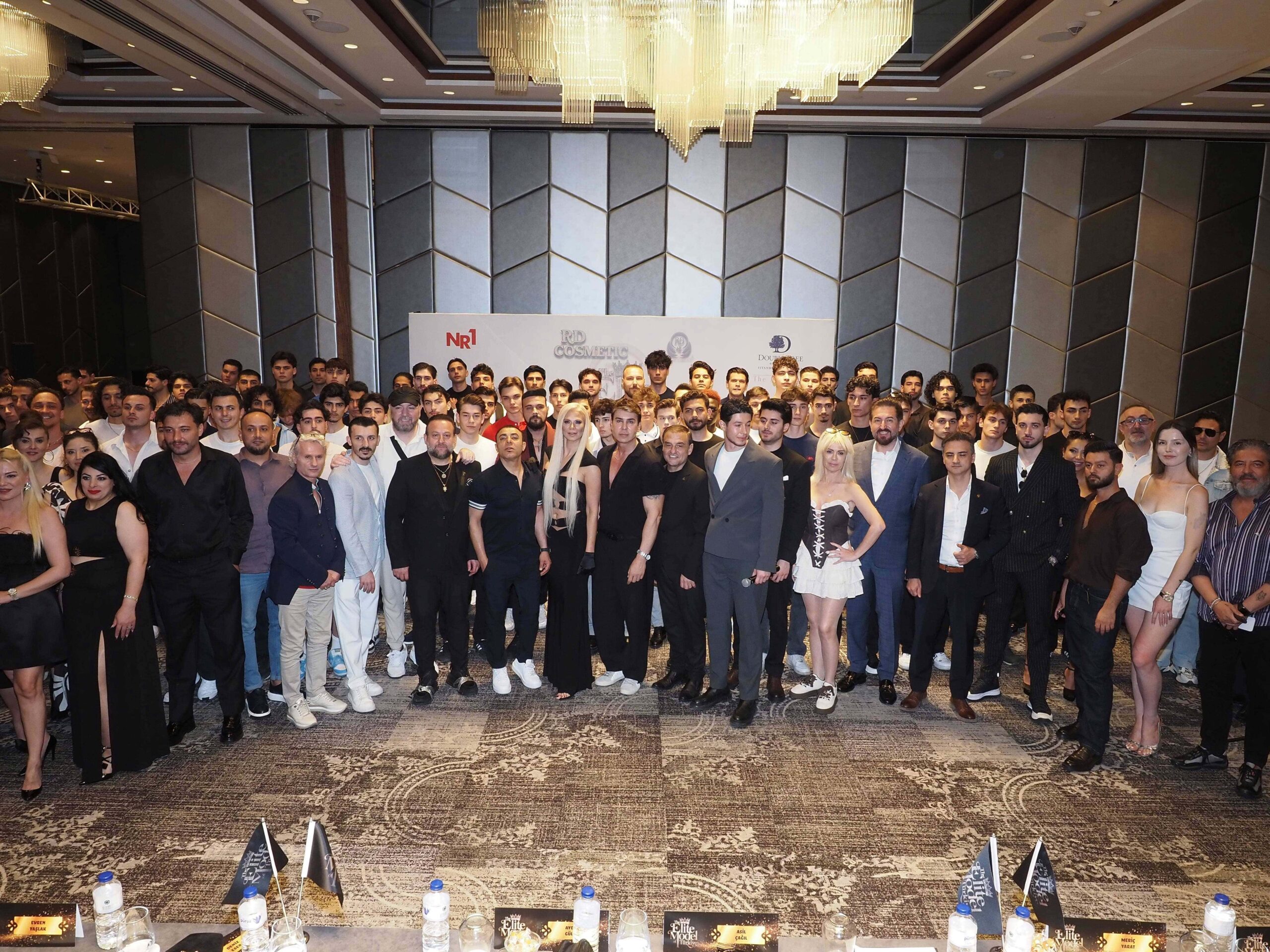 Elite Model Türkiye’de Final Yolunda Nefes Kesen Yarı Final
